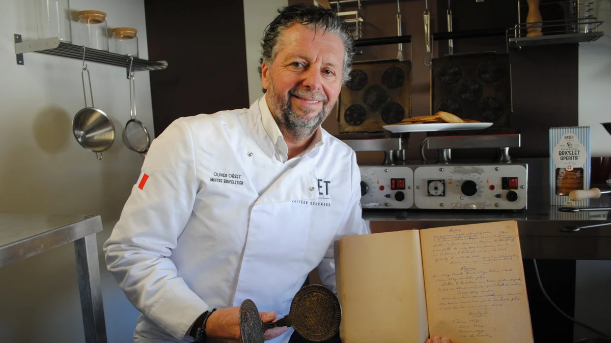 Olivier Orset, maître bricelétier, dans son atelier